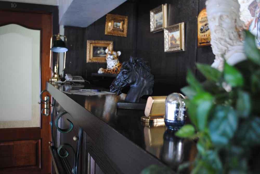 Dream Hotel Тирана Экстерьер фото