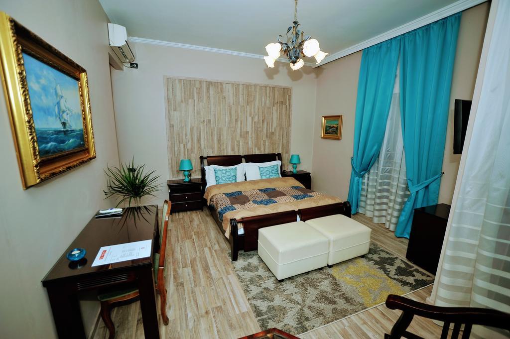 Dream Hotel Тирана Экстерьер фото