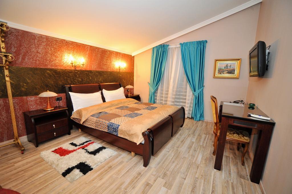 Dream Hotel Тирана Экстерьер фото